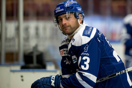 Leksands Alex Friesen  innan ishockeymatchen i
