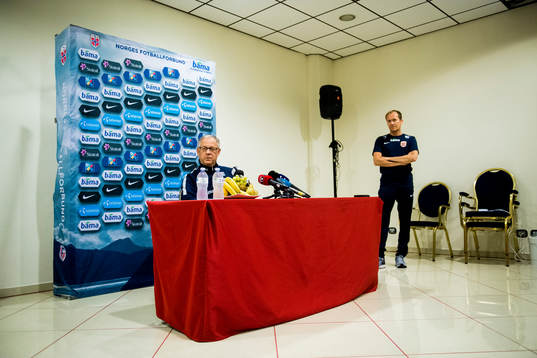Lars Lagerbäck, head coach of Norway, and Svein Graff,