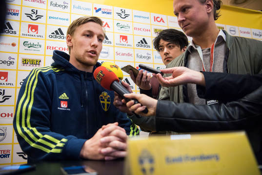 Emil Forsberg i mixed zone