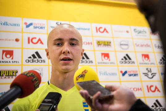 Sebastian Holmen i mixed zone