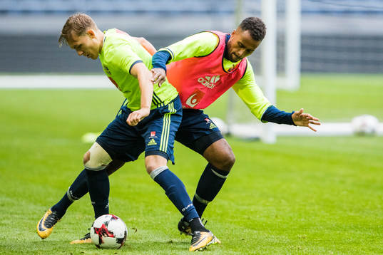 Sveriges Ludwig Augustinsson och Isaac Kiese Thelin