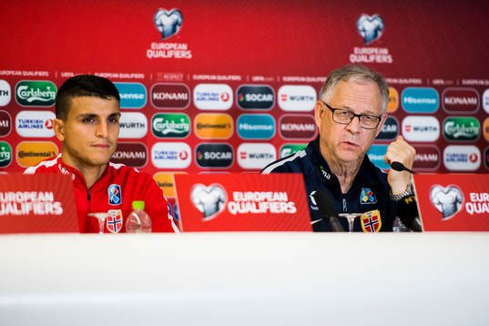 Mohamed Amine Elyounoussi and Lars Lagerbäck, head coach