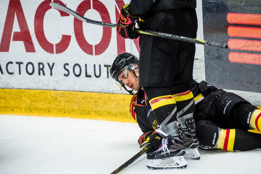 Brynäs Jesper Jensen har ont