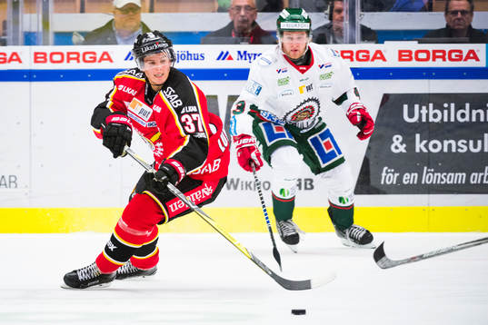 Luleås Isac Lundeström och Frölundas Jesper Emanuelsson