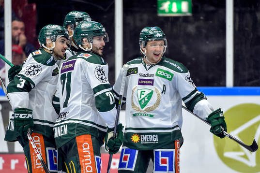 Färjestads Dick Axelsson jublar