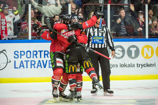 Malmö Redhawks Frederik Storm jublar