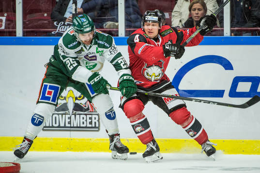 Färjestads Martin Johansson mot Malmö Redhawks Tuukka