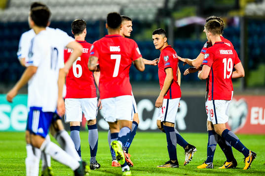 Mohamed Elyounoussi of Norway celebrates 4-0