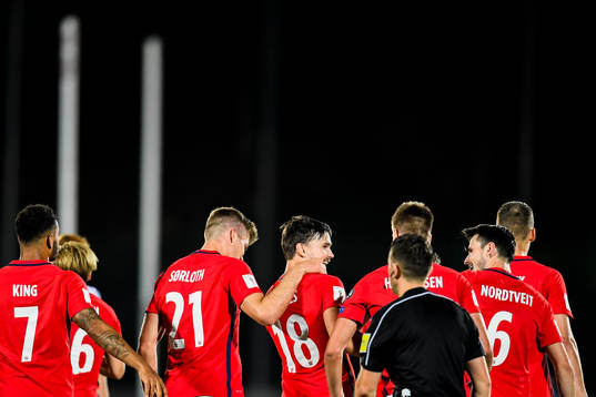 Alexander Sørloth and Ole Kristian Selnæs of Norway