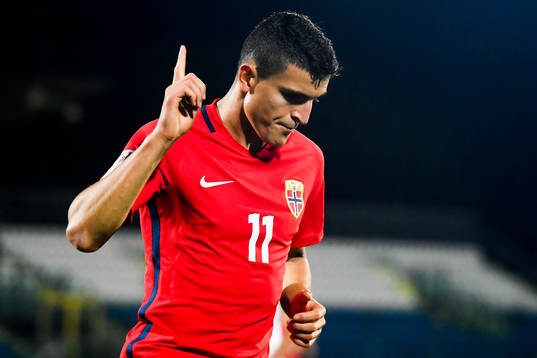 Mohamed Elyounoussi of Norway celebrates 7-0
