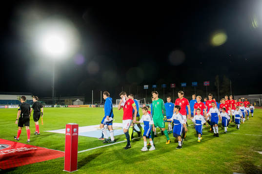 The two teams from San Marino and Norway arrive the field