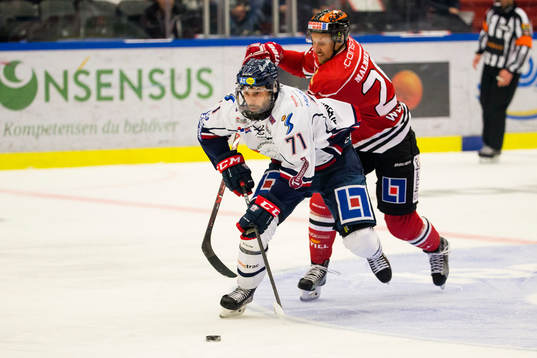 Linköpings Daniel Olsson Trkulja och Örebros Marcus