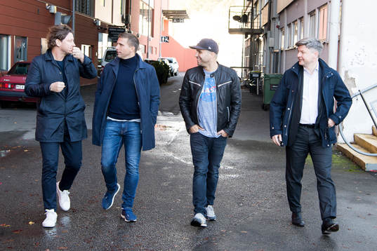 klubbchef Stefan Andreasson, Anders Svensson, Konstnären