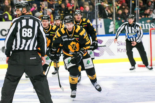 Skellefteås Pontus Petterström jublar