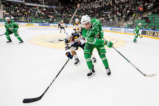 Rögles Linus Sandin och Djurgårdens Patrik Lundh