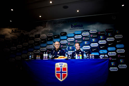 Lars Lagerbäck, head coach of Norway, and Svein Graff,