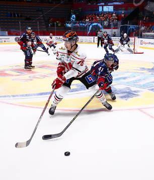 Örebros Jere Sallinen och Linköpings Chad Billins