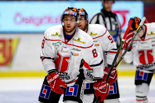 Örebros Tyson Spink jublar