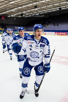 Leksands Isak Skedung jublar