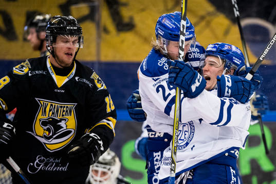 Leksands William Wikman jublar med Isak Skedung
