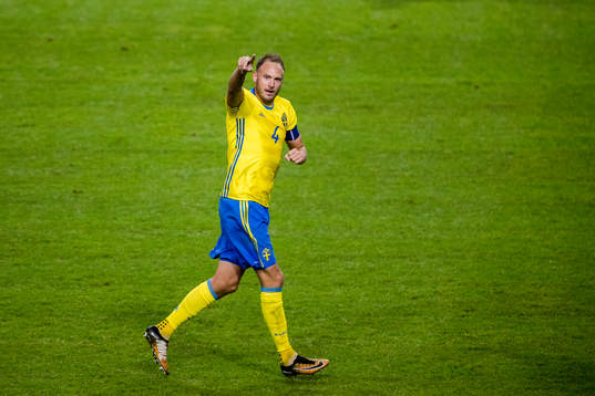 Sveriges Andreas Granqvist jublar