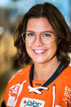 Butikschef Linda Blomqvist på akademibokhandeln i