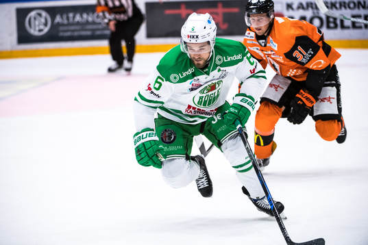 Rögles Craig Schira  och Karlskronas Marcus Paulsson