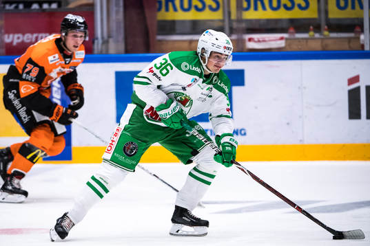Rögles Filip Karlsson och Karlskronas Emil Lundberg