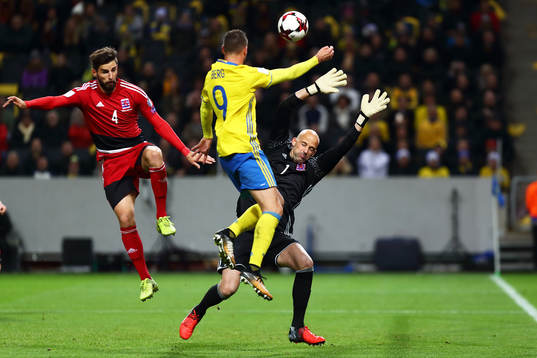 Sveriges Marcus Berg gör mål 7-0 förbi Luxemburgs