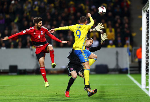 Sveriges Marcus Berg gör mål 7-0 förbi Luxemburgs