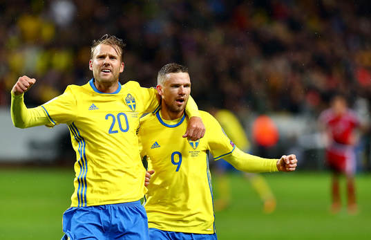 Bläddra bland fler bilder av Fotboll, VM-kval, Sverige - Luxemburg