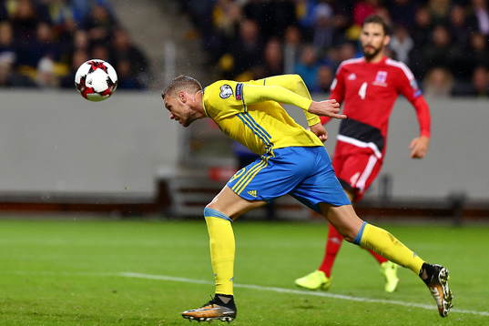 Mål 3-0 av Sveriges Marcus Berg