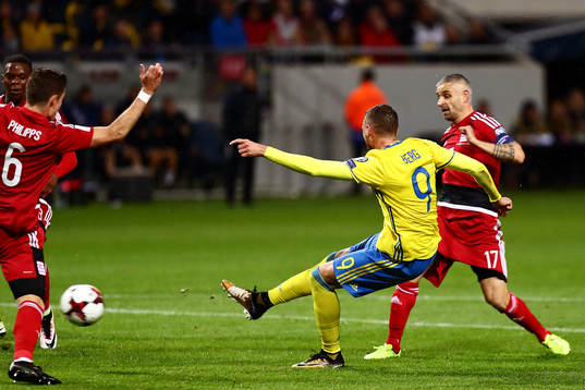 Mål 2-0 av Sveriges Marcus Berg