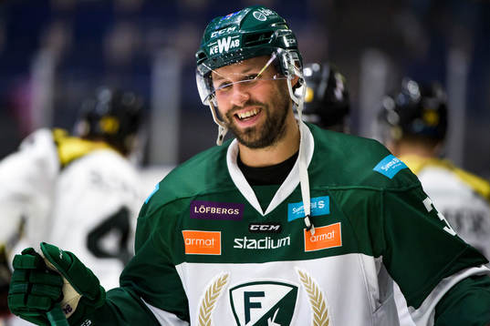 Färjestads Dick Axelsson jublar