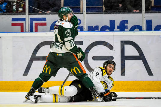 Färjestads Jesse Virtanen och Brynäs Louie Caporusso