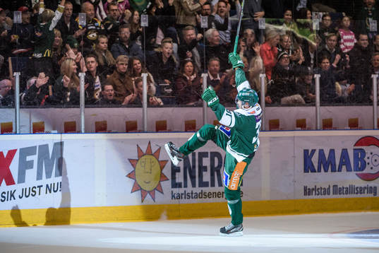 Färjestads Dick Axelsson jublar