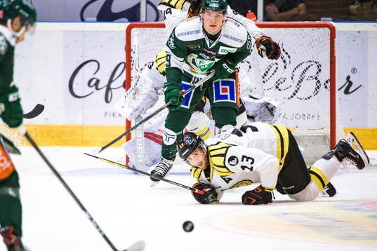 Färjestads Oskar Steen och Brynäs Ryan Gunderson