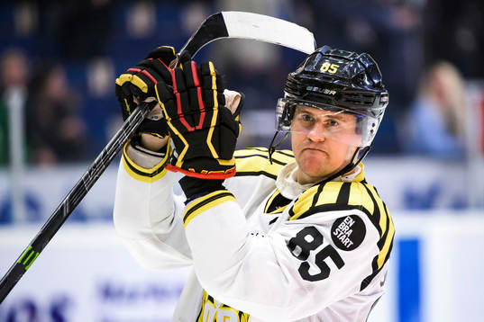 Brynäs Mikael Johansson tackar publiken