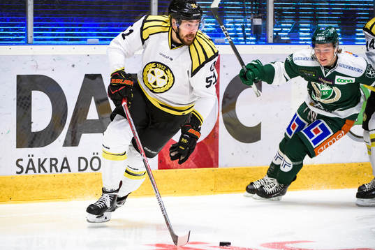 Brynäs Marc Zanetti och Färjestads Oskar Steen