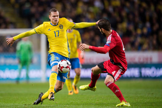 Sveriges Viktor Claesson mot Luxemburgs Kevin Malget