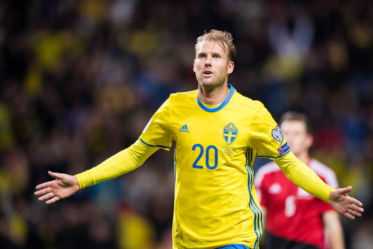 Sveriges Ola Toivonen jublar