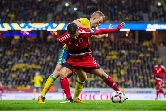 Luxemburgs Daniel Da Mota och Sveriges Marcus Rohdén