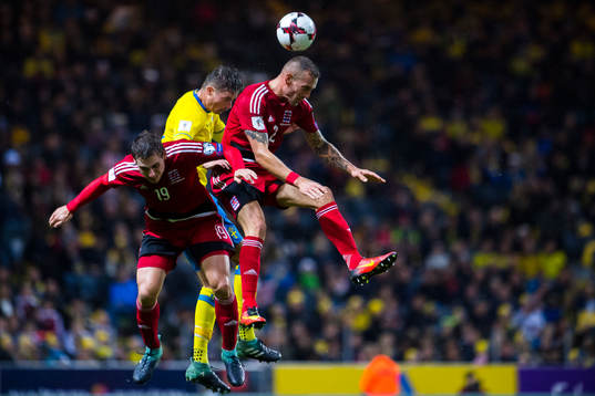 Luxemburgs Mathias Jänisch och Marvin Martins