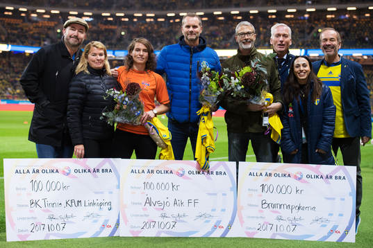 Representanter för fotbollsklubbarna BK Tinnis, KFUM