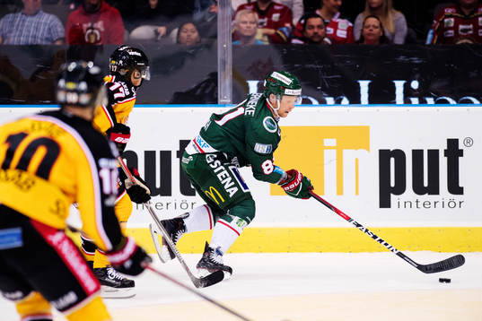 Luleås Andreas Falk jagar Frölundas Ryan Lasch