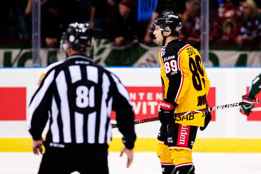 Luleås Ryan Johnston jublar