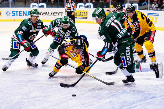 Frölundas Max Friberg och Victor Olofsson