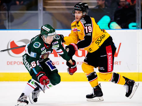 Frölundas Oliwer Fjällström och Luleås Joonas Jalvanti