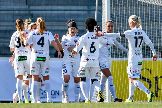 Rosengårds Iva Landeka jublar