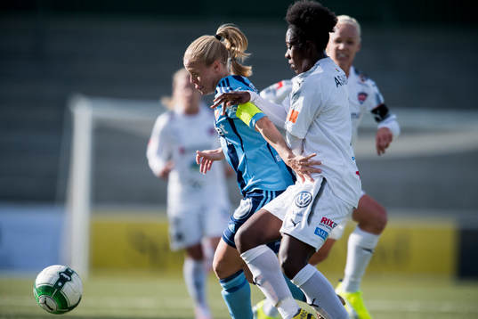 Djurgårdens Mia Jalkerud och Rosengårds Anita Asante